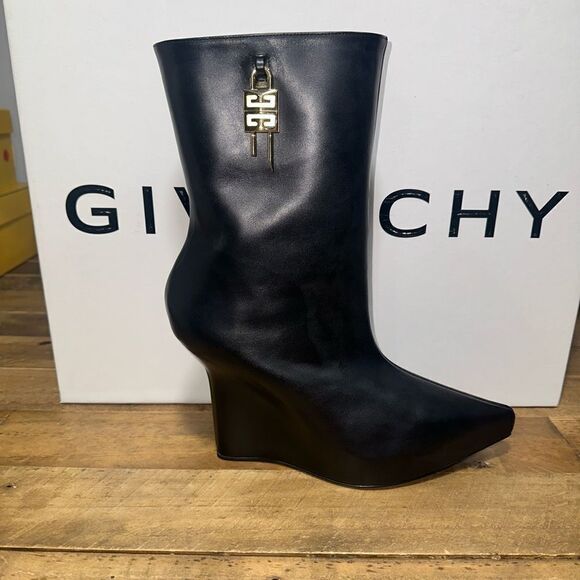 Givenchy G Lock Ankle Boots - Picture 10 of 10